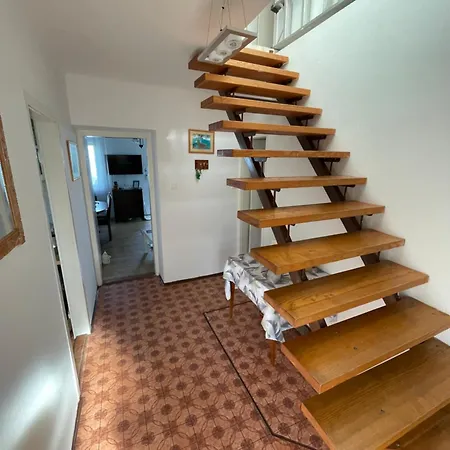 Topart Vendeghaz Balatongyoeroek, Lakeside House Дом отдыха